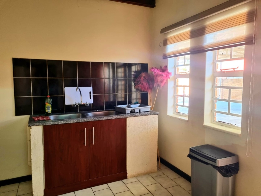Commercial Property for Sale in Minerva Gardens Northern Cape